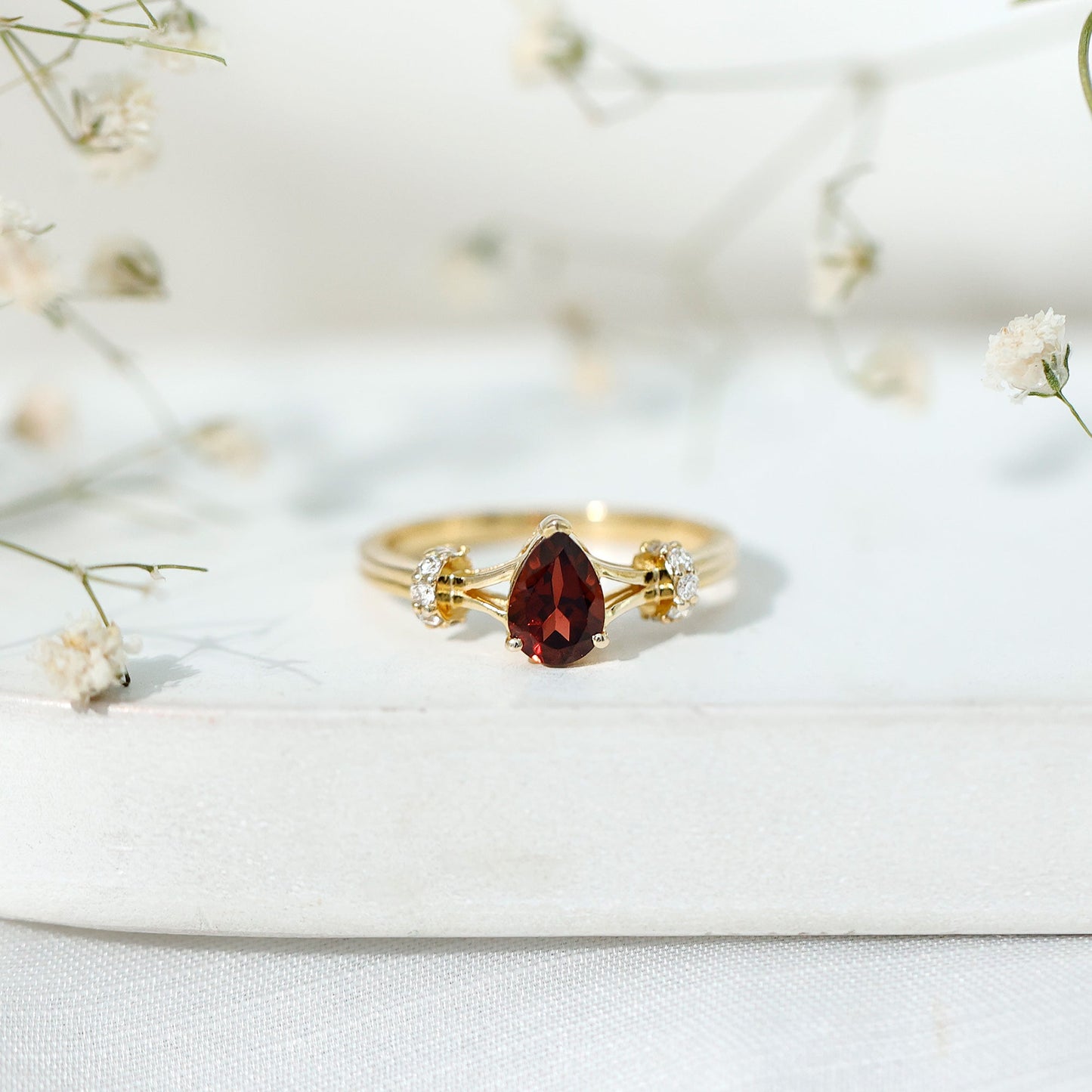 Certified Real 0.8 Carat Garnet Pear Shaped Engagement Ring with Diamond