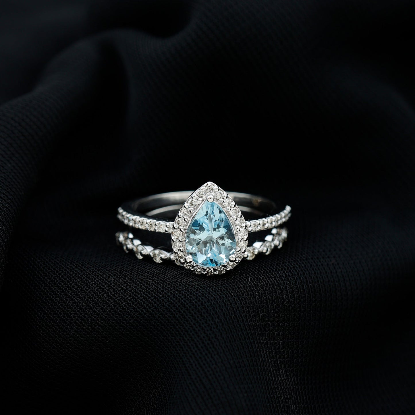 Genuine 1 Carat Aquamarine Bridal Ring Set with Diamond