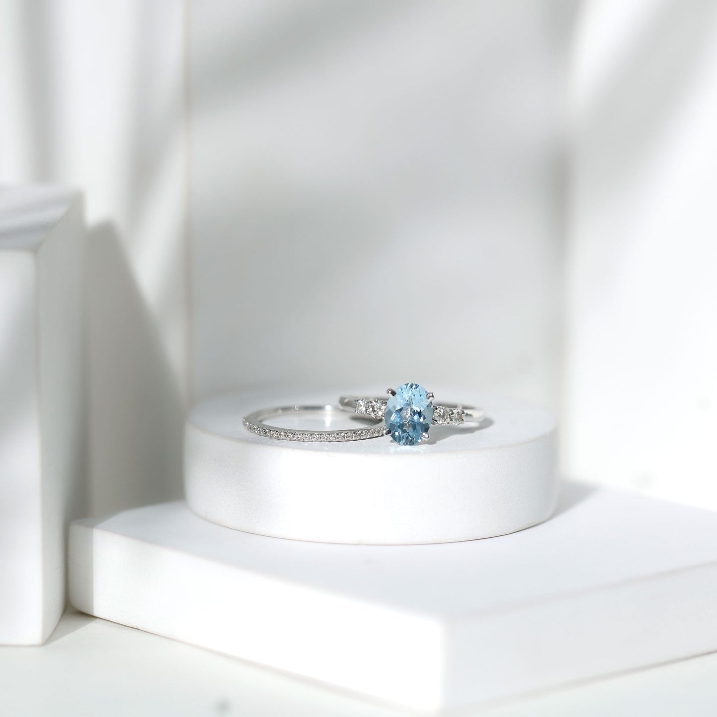 1 Carat Oval Shape Aquamarine Wedding Ring Set with Diamond