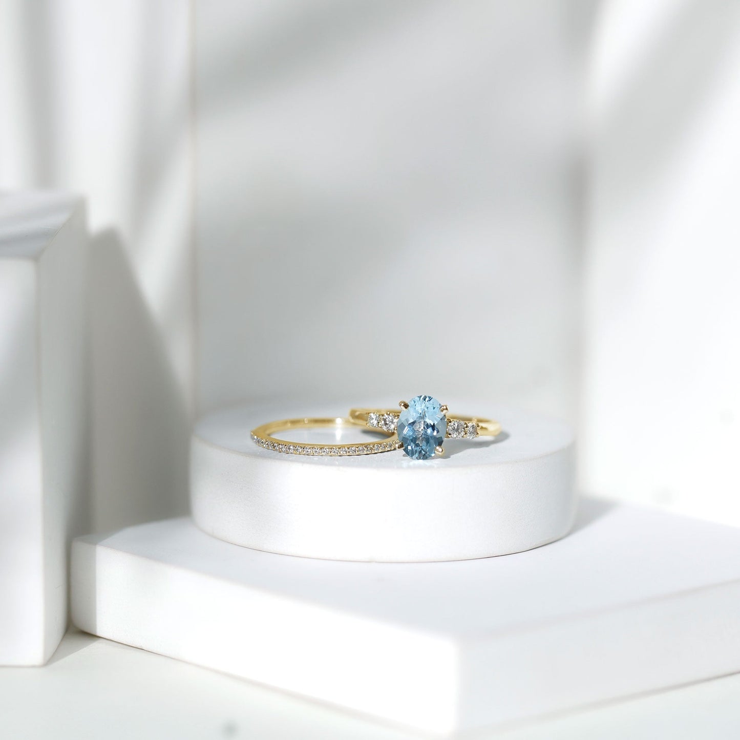 1 Carat Oval Shape Aquamarine Wedding Ring Set with Diamond