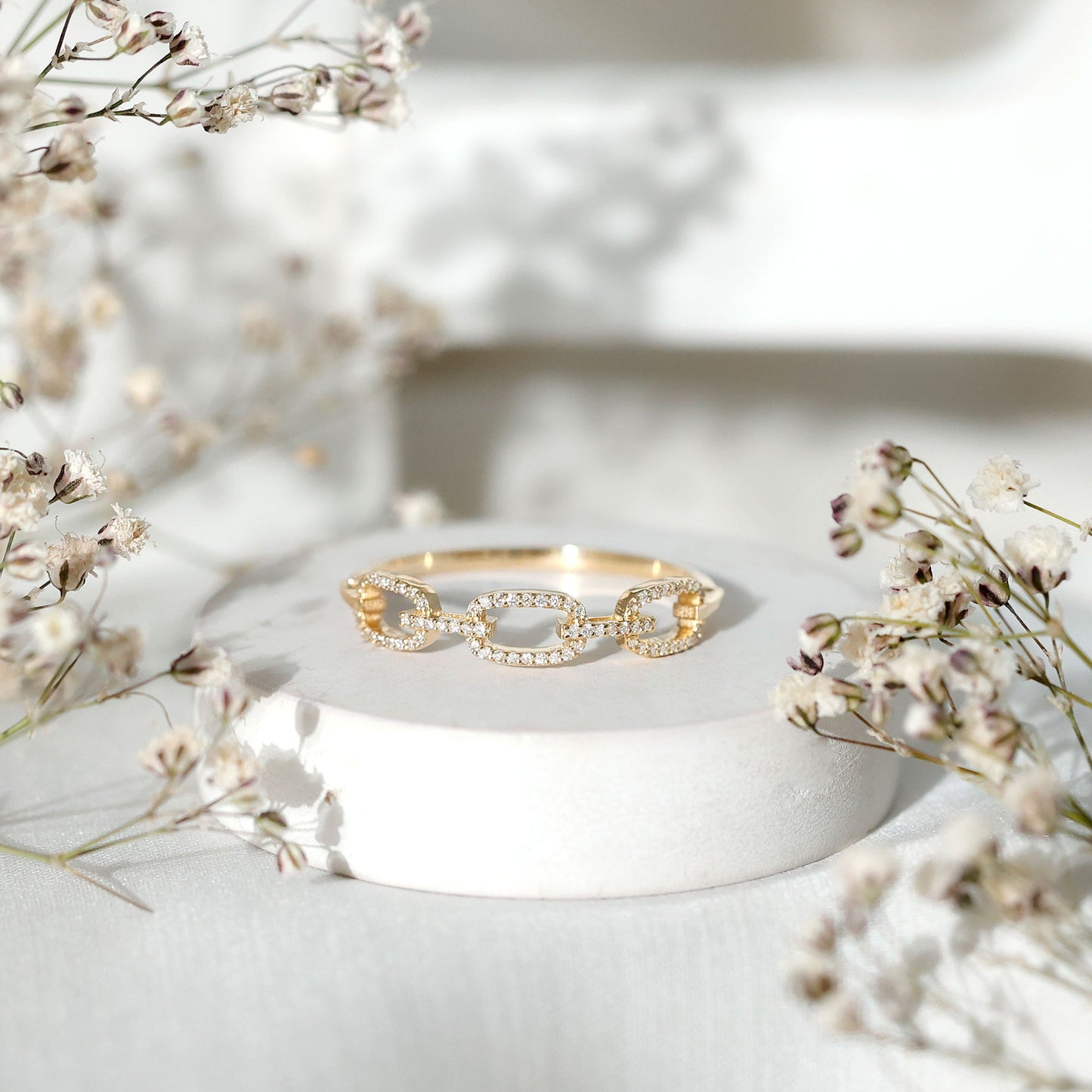Certified Diamond Chain Link Ring in Prong Setting