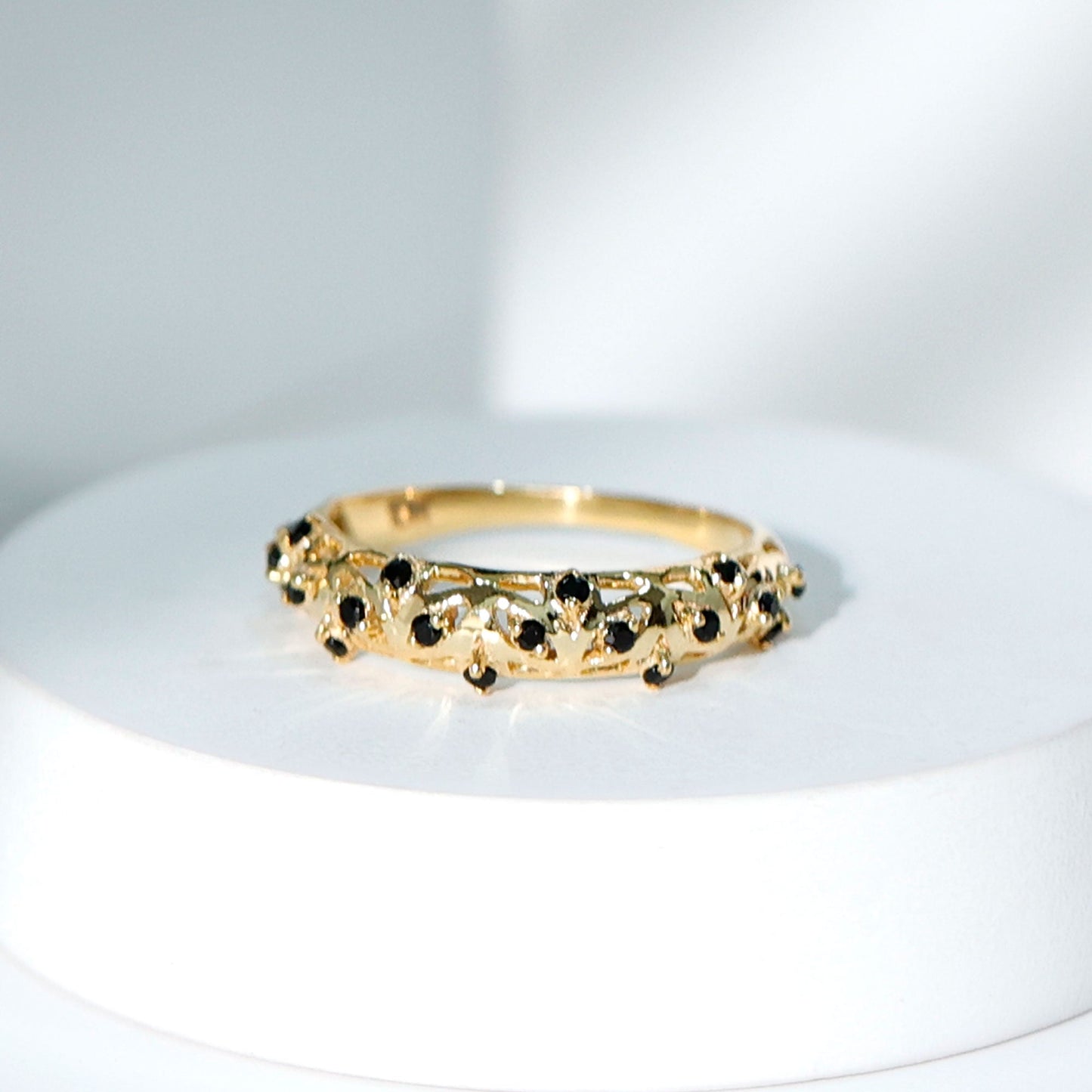 Round Cut Certified Black Onyx Filigree Wedding Band