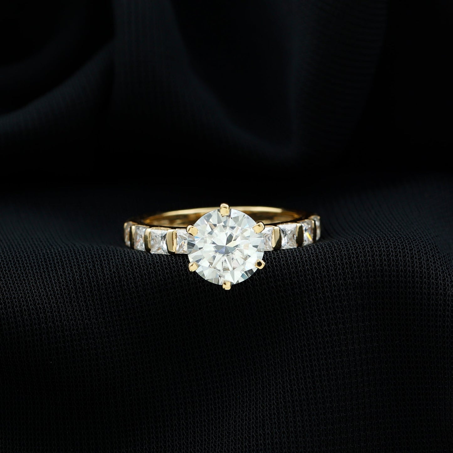 Round Cut 2 CT Moissanite Solitaire Engagement Ring with Side Stones