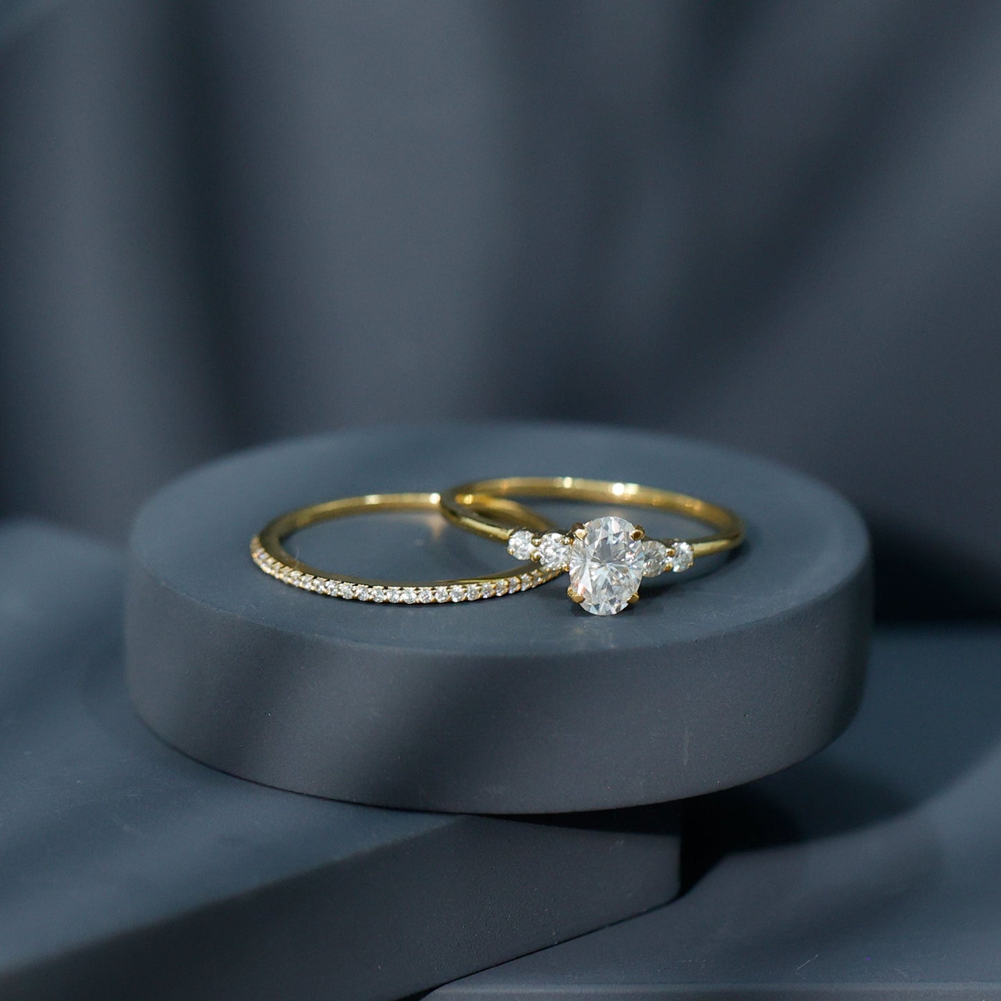 Certified 0.75 Carat Oval Lab Grown Diamond Wedding Bridal Ring Set