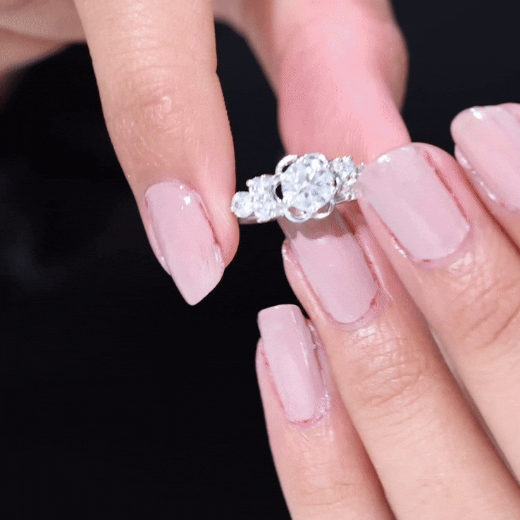 Certified 0.9 Carat Lab Grown Diamond Engagement Ring