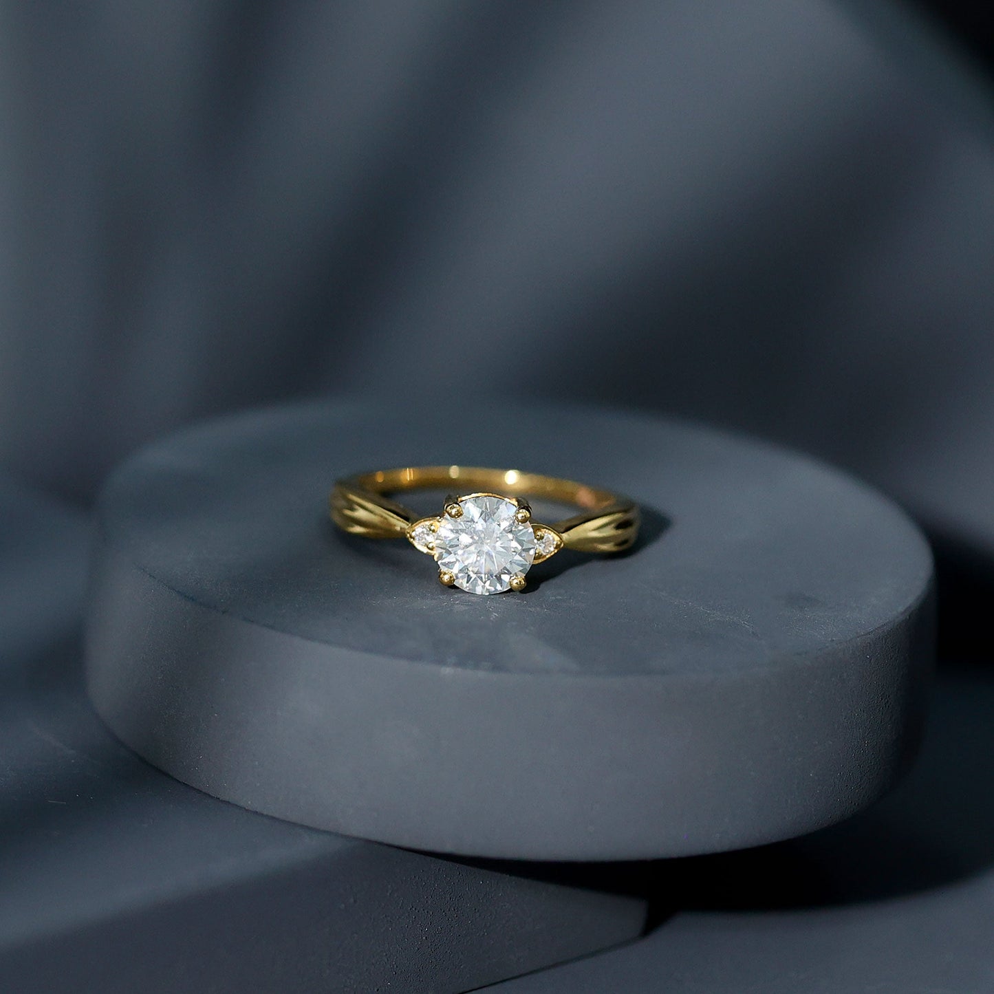 0.9 Carat Certified Lab Grown Diamond Solitaire Promise Ring