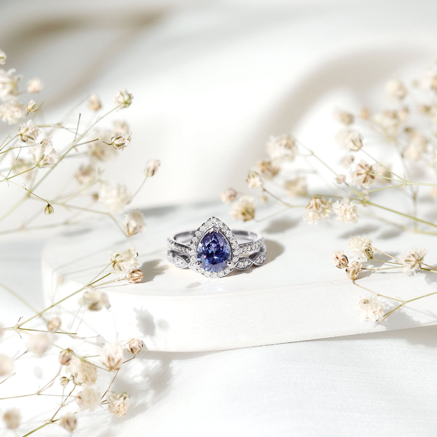 Certified 1.6 Carat Lab Grown Blue Sapphire Pear Shaped Engagement Ring Set with Diamond
