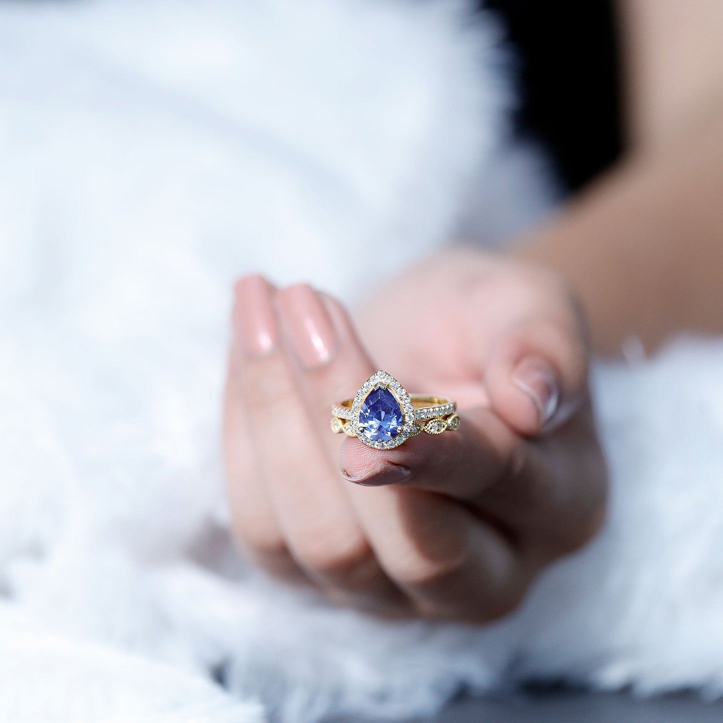Certified 1.6 Carat Lab Grown Blue Sapphire Pear Shaped Engagement Ring Set with Diamond