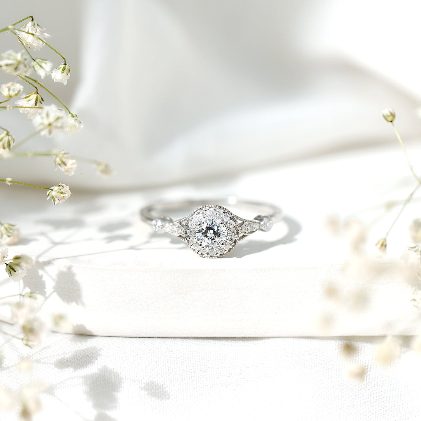 Round Cut Moissanite Antique Engagement Ring