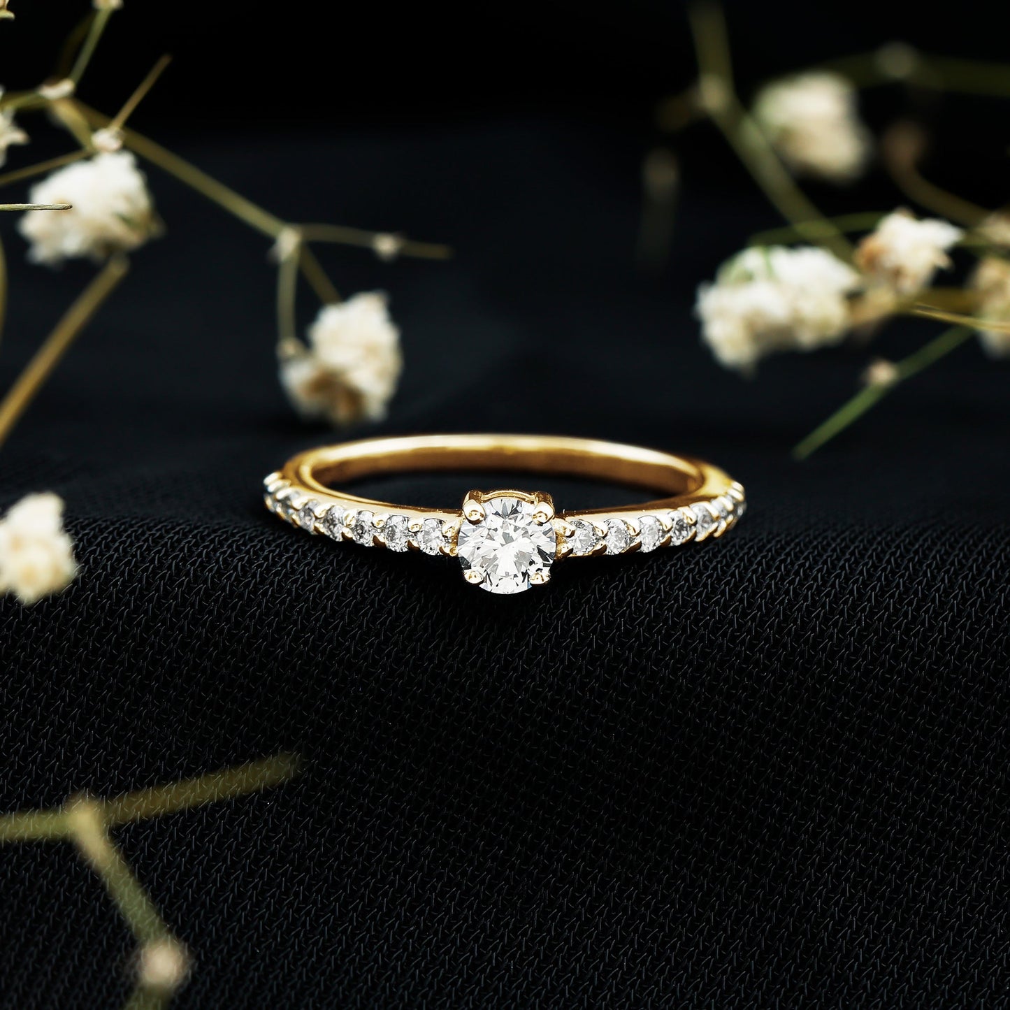 Round Diamond Solitaire Ring with Side Stones