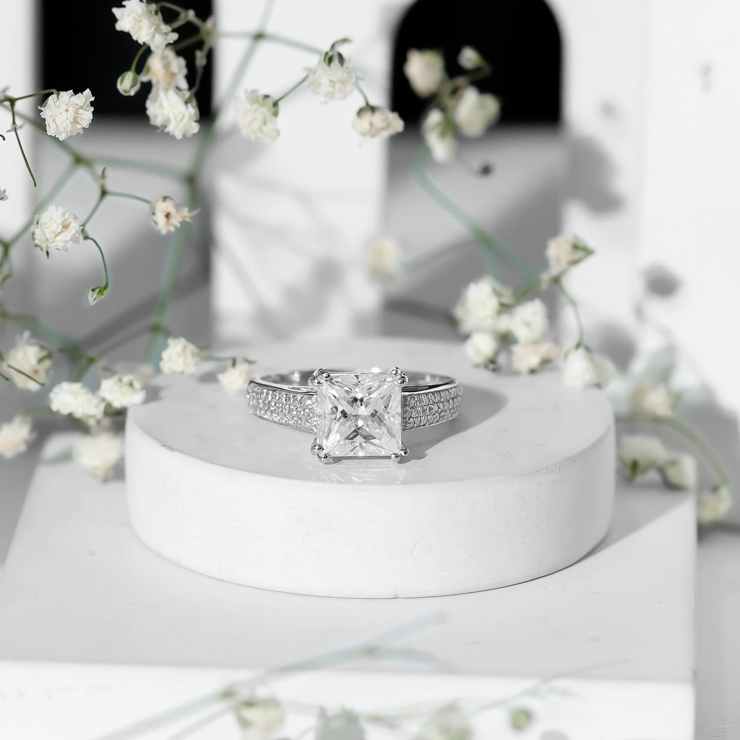 Princess Cut Moissanite Engagement Ring With Certificate