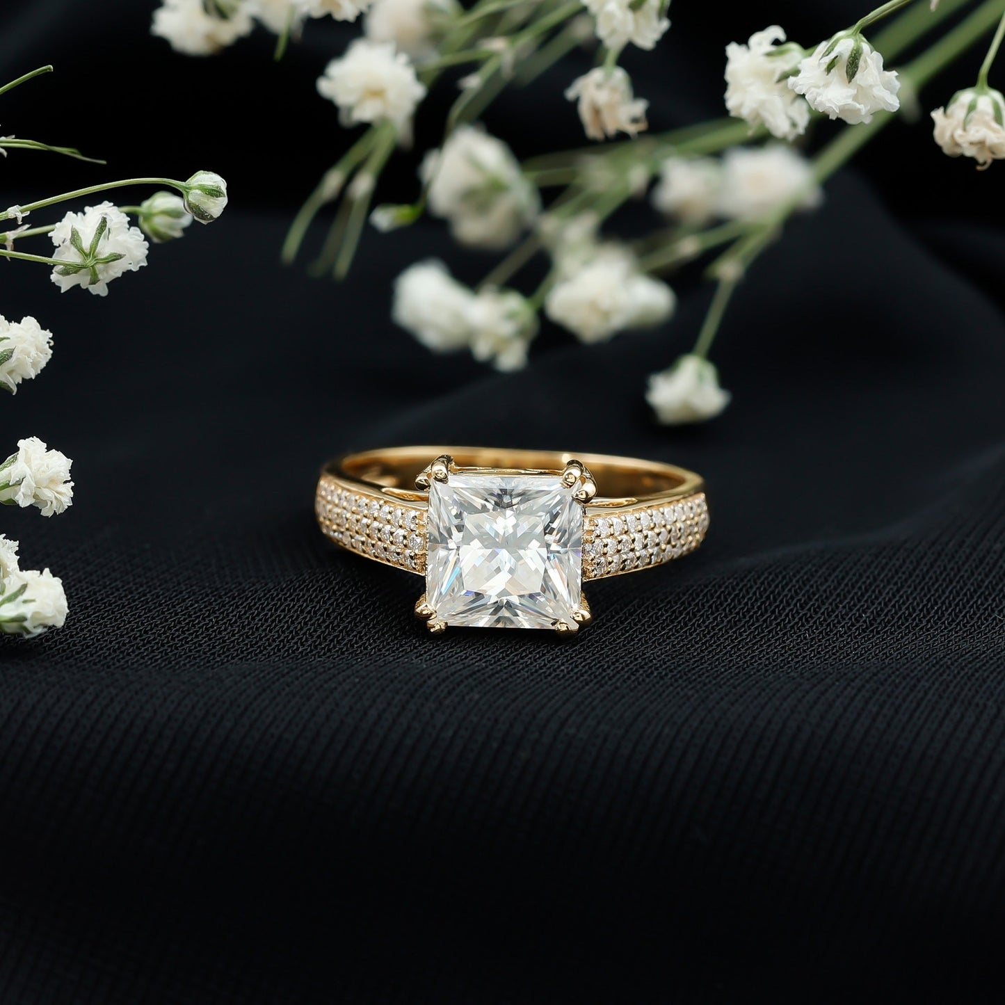 Princess Cut Moissanite Engagement Ring With Certificate