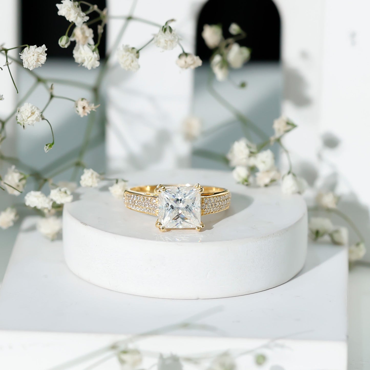 Princess Cut Moissanite Engagement Ring With Certificate
