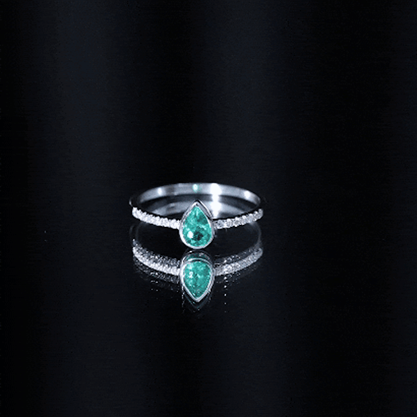 Pear Shaped Emerald Engagement Ring with Diamond Side Stones