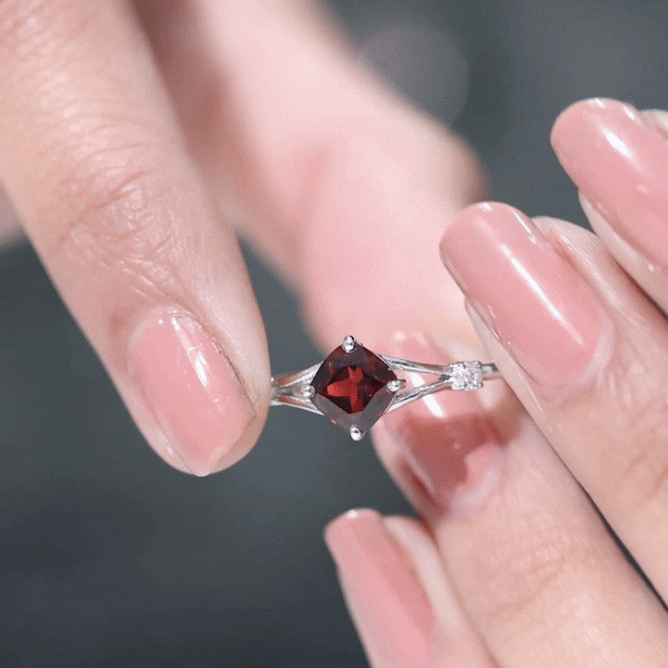 3.2 Carat Genuine Garnet Diamond Cushion Cut Engagement Ring with Split Shank