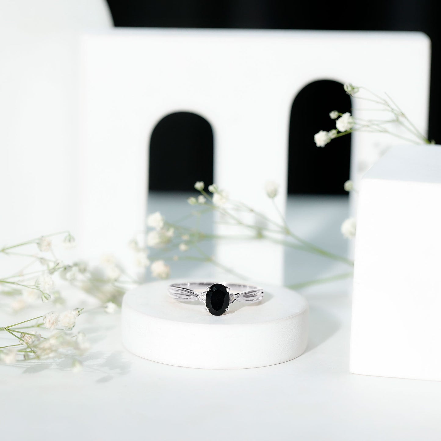 Solitaire Black Onyx Oval Engagement Ring with Diamond