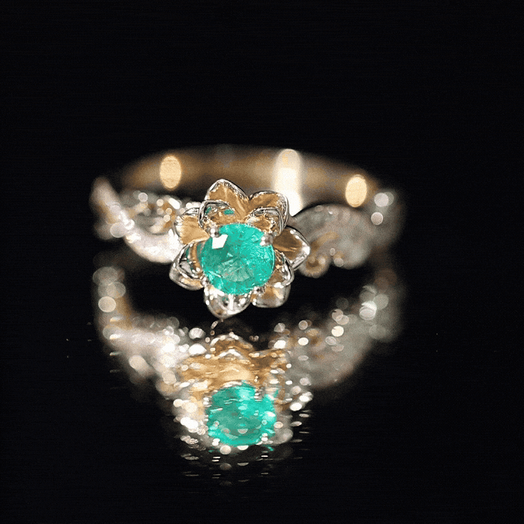 Natural Emerald Flower Engagement Ring with Diamond