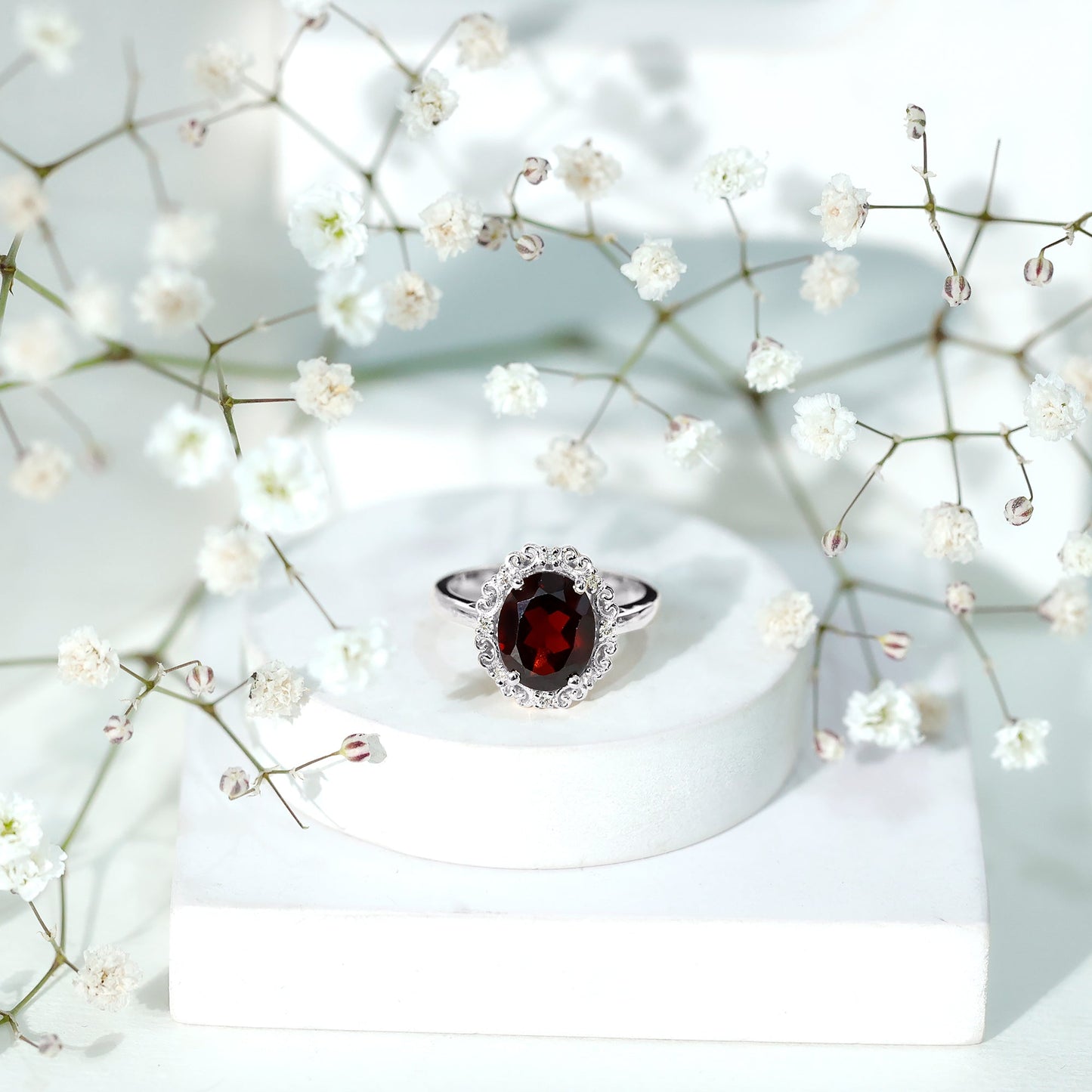 3.6 Natural Garnet Vintage Looking Engagement Ring with Diamond