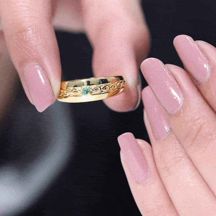 Certified Emerald Vintage Inspired Designer Band Ring