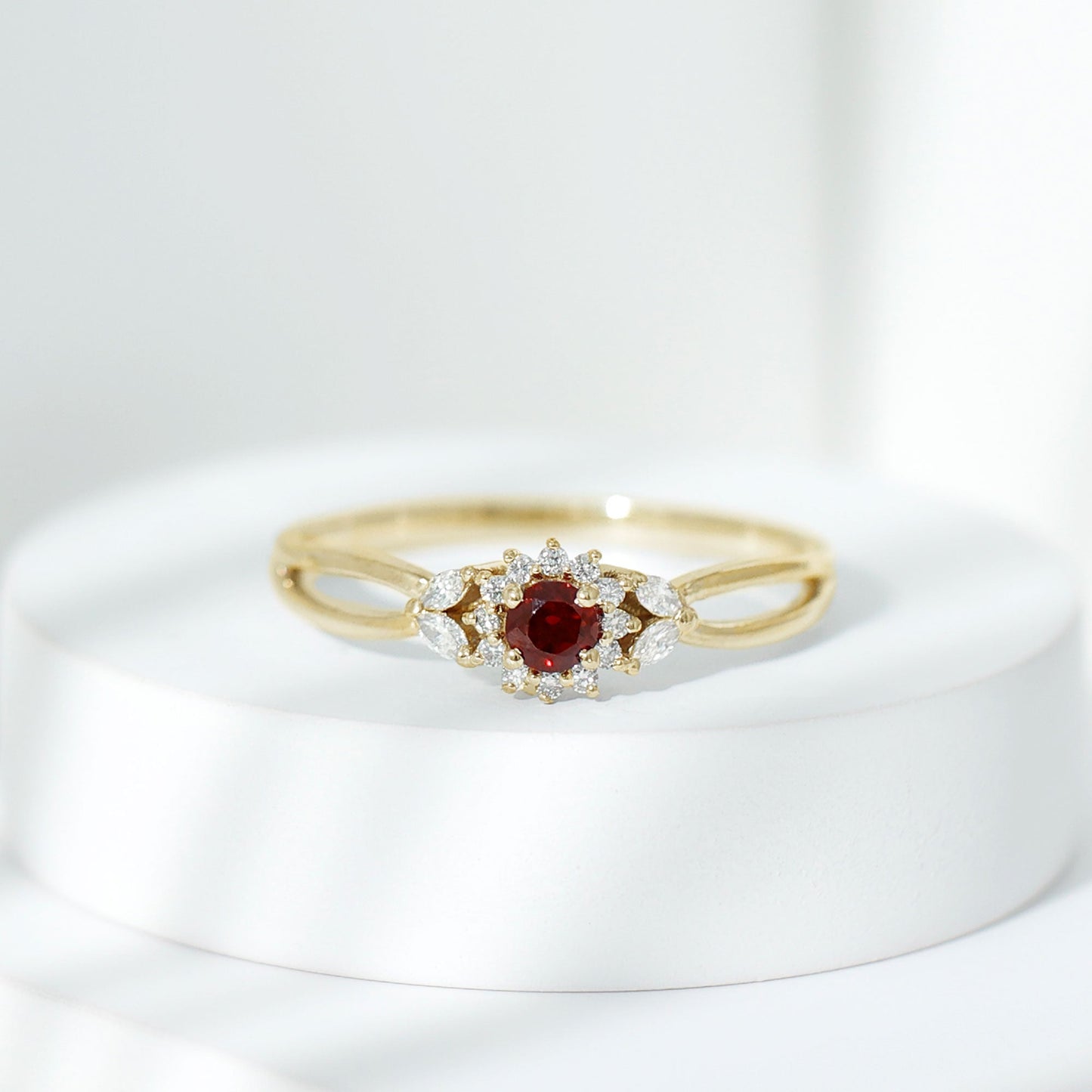 Natural Garnet Diamond Flower Engagement Ring with Split Shank
