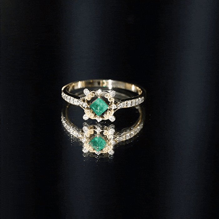 Antique Looking Emerald and Diamond Engagement Ring for Women