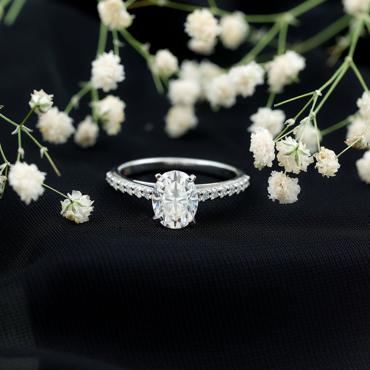 Brilliant Cut Moissanite Oval Engagement Ring
