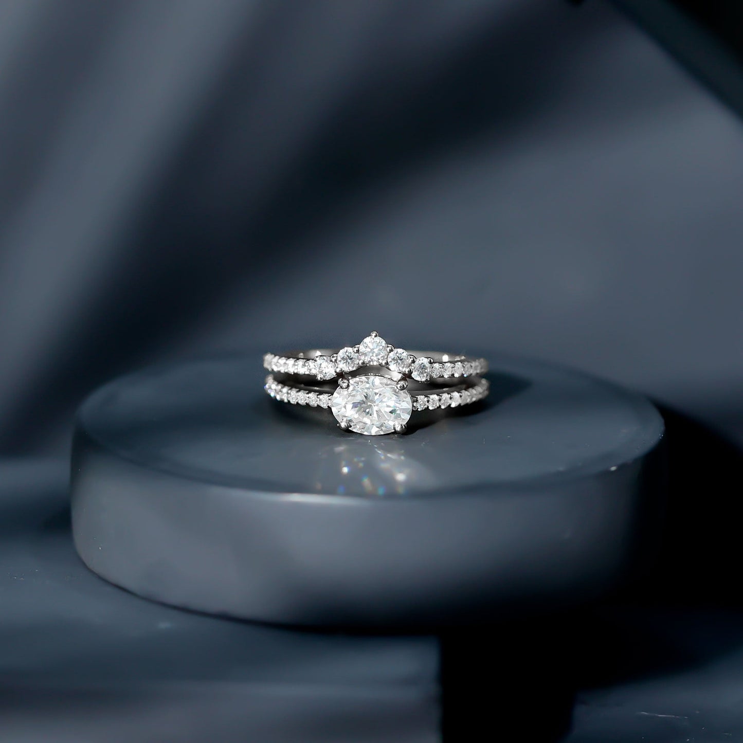 Oval Cut Moissanite Engagement Ring with Wedding Band Set