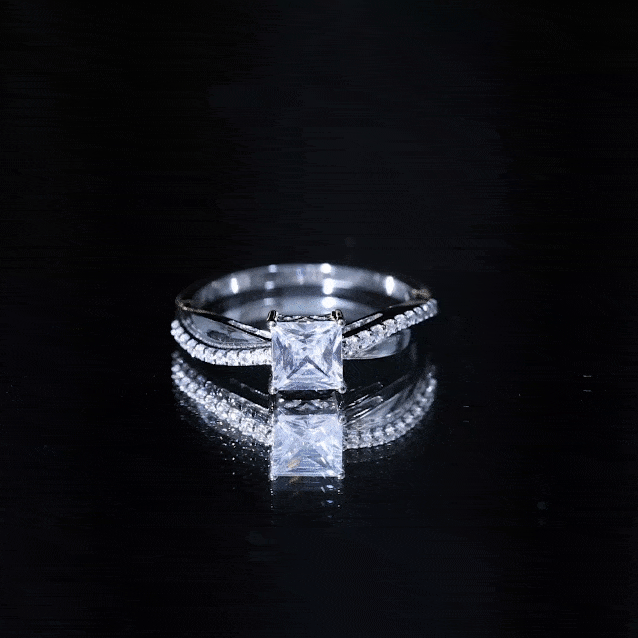 Solitaire Moissanite Princess Cut Engagement Ring