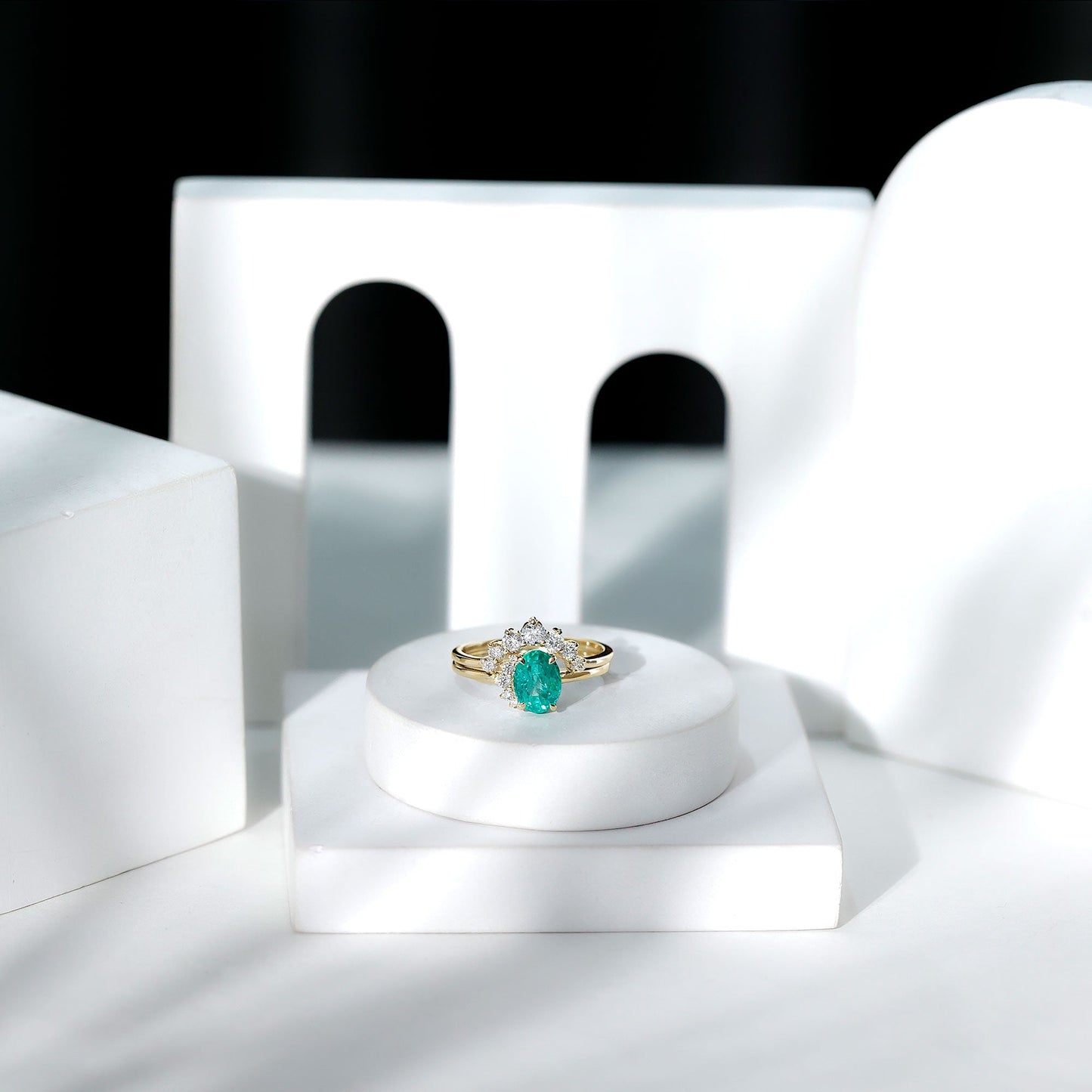 Natural Emerald Wedding Engagement Ring Set with Diamond