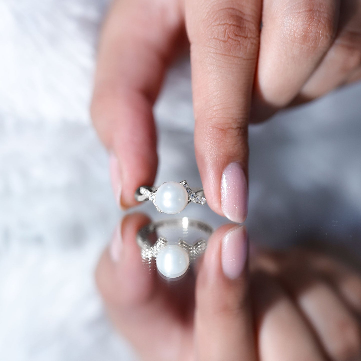 Pure Freshwater Pearl Solitaire Crossover Ring with Diamond