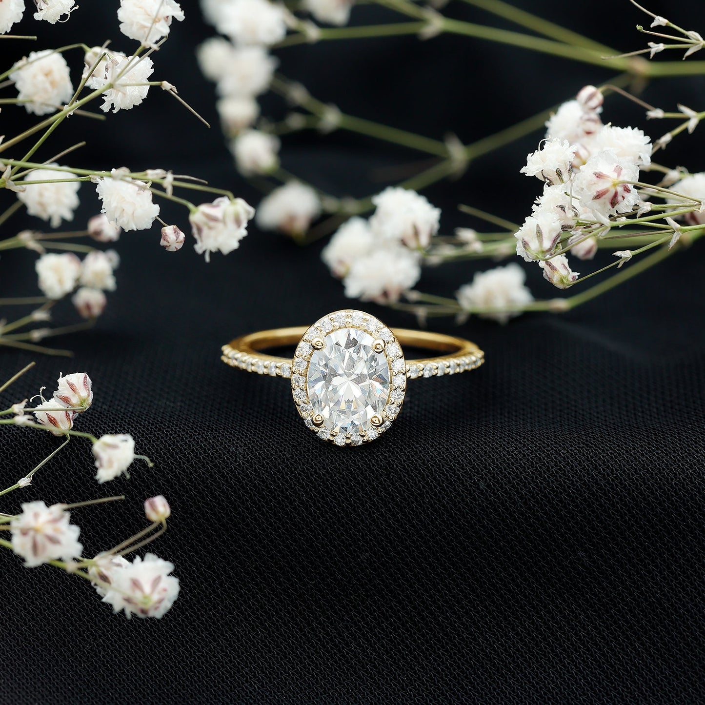 Oval Brilliant Cut Moissanite Classic Engagement Ring