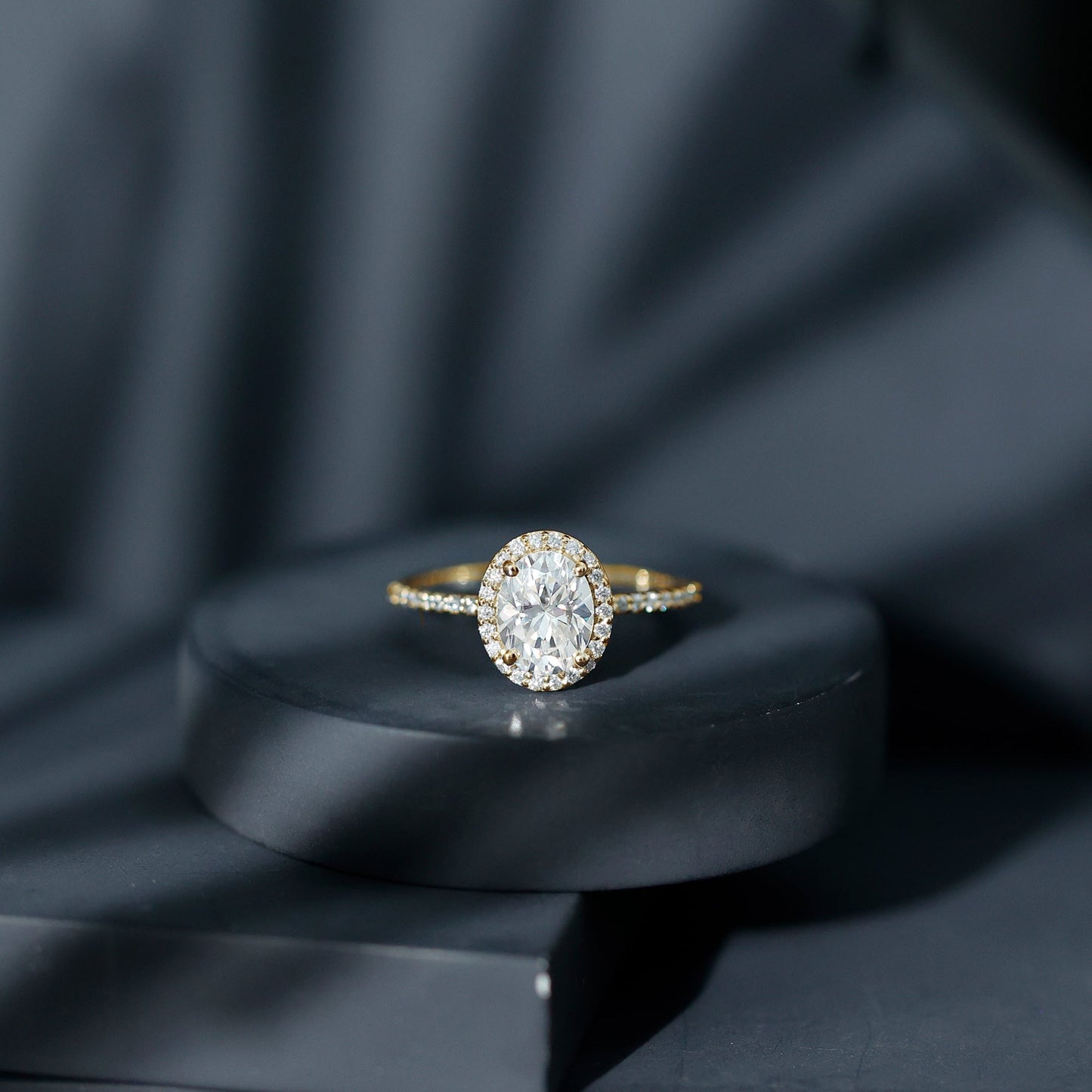 Oval Brilliant Cut Moissanite Classic Engagement Ring