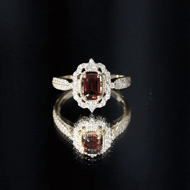 Certified Real Emerald Cut Garnet Retro Engagement Ring with Diamond