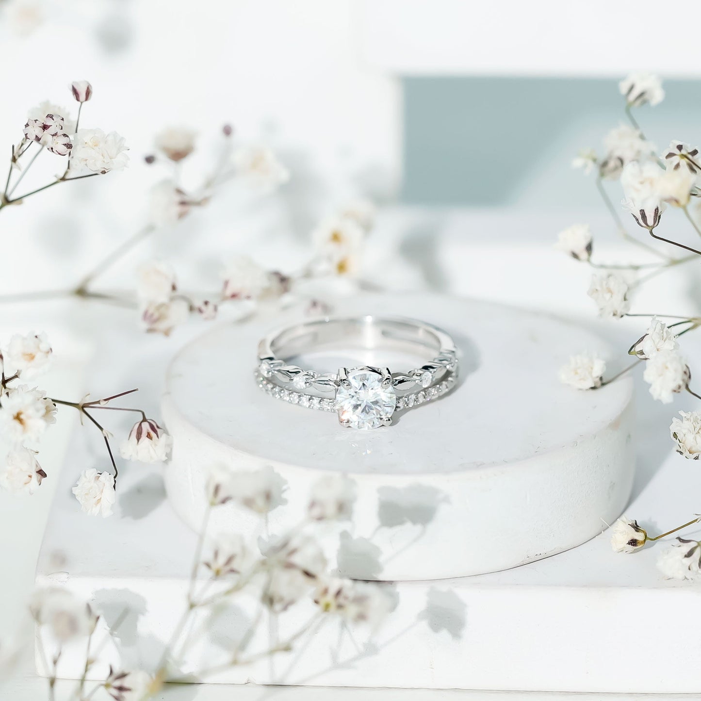 Certified Round Shape Moissanite Designer Engagement Ring