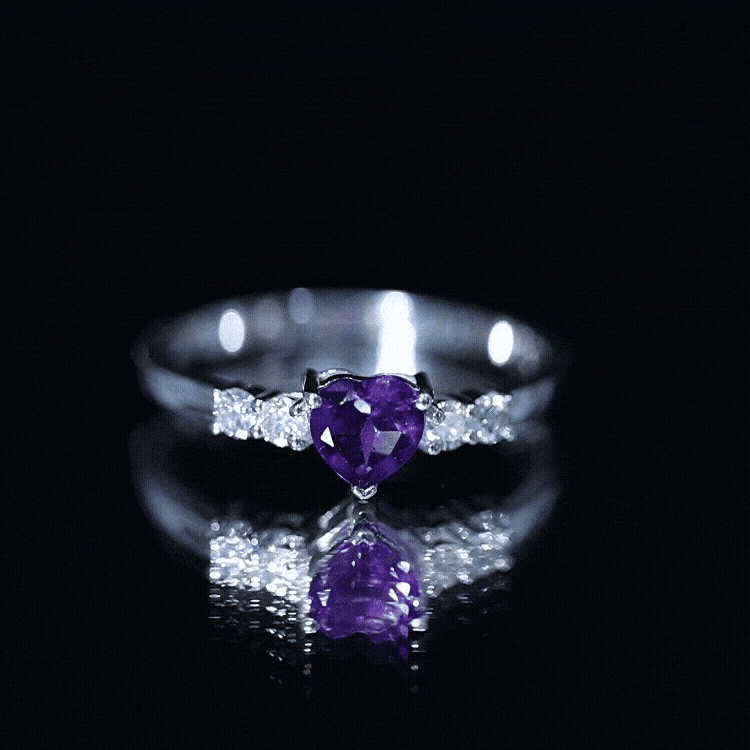 0.9 Carat Amethyst Heart Promise Ring with Diamonds