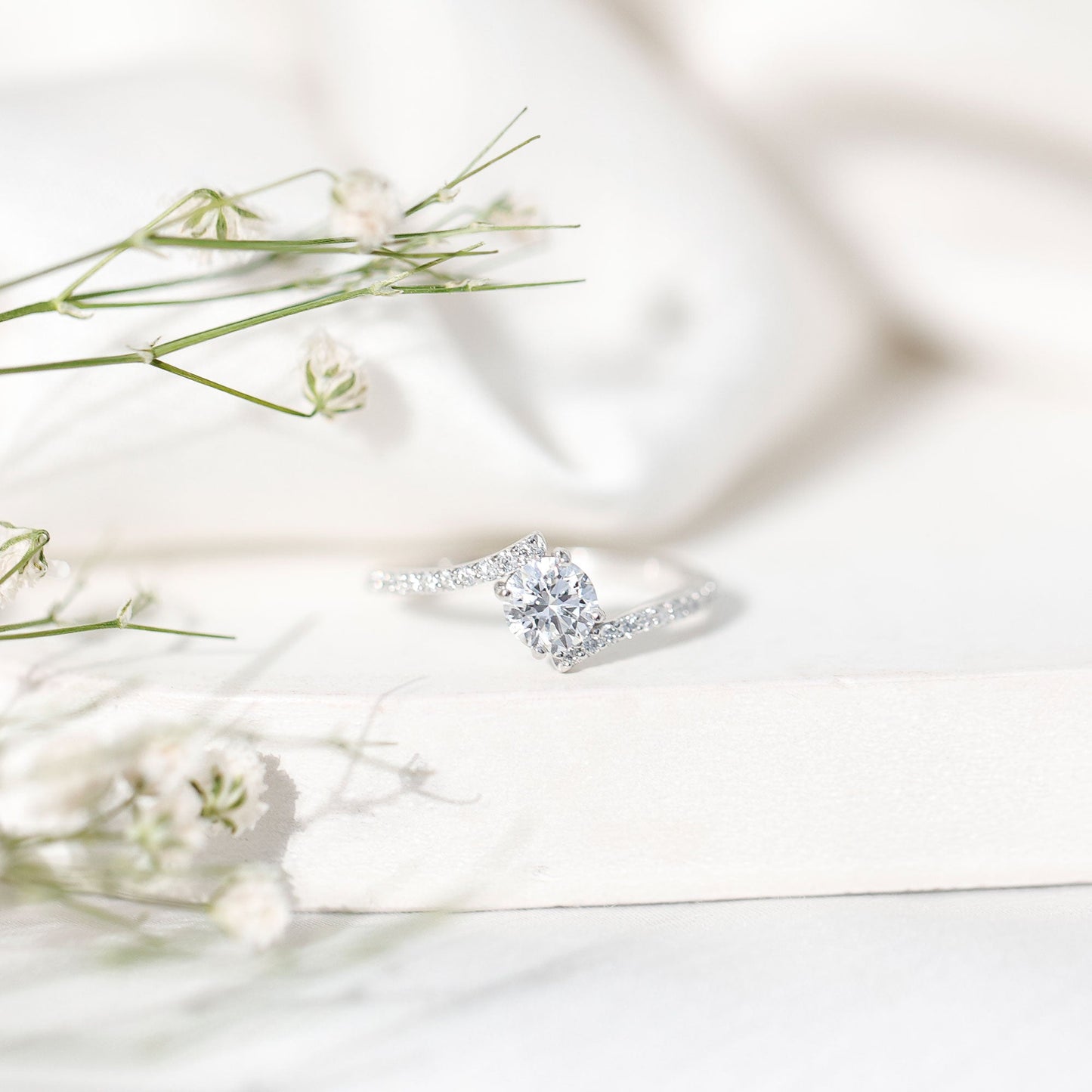Lab Grown Diamond Solitaire Promise Engagement Ring