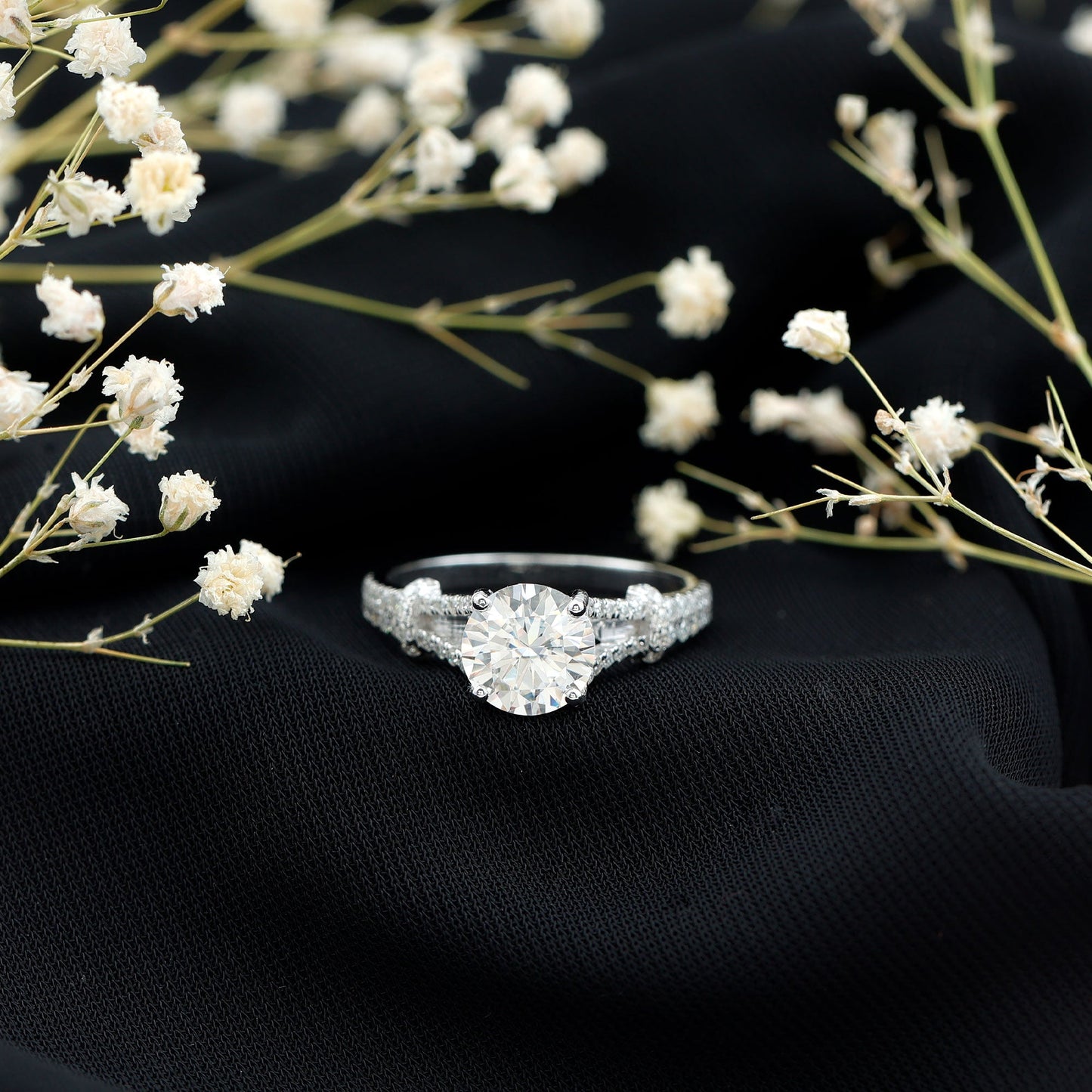 Round Shape Moissanite Solitaire Engagement Ring in Split Shank