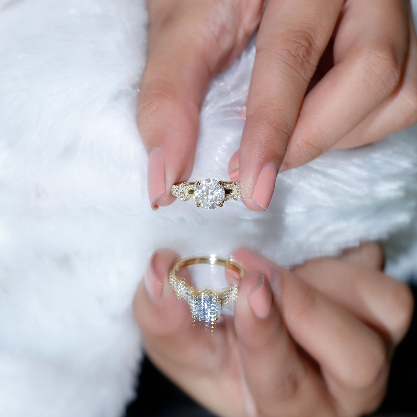 Round Shape Moissanite Solitaire Engagement Ring in Split Shank