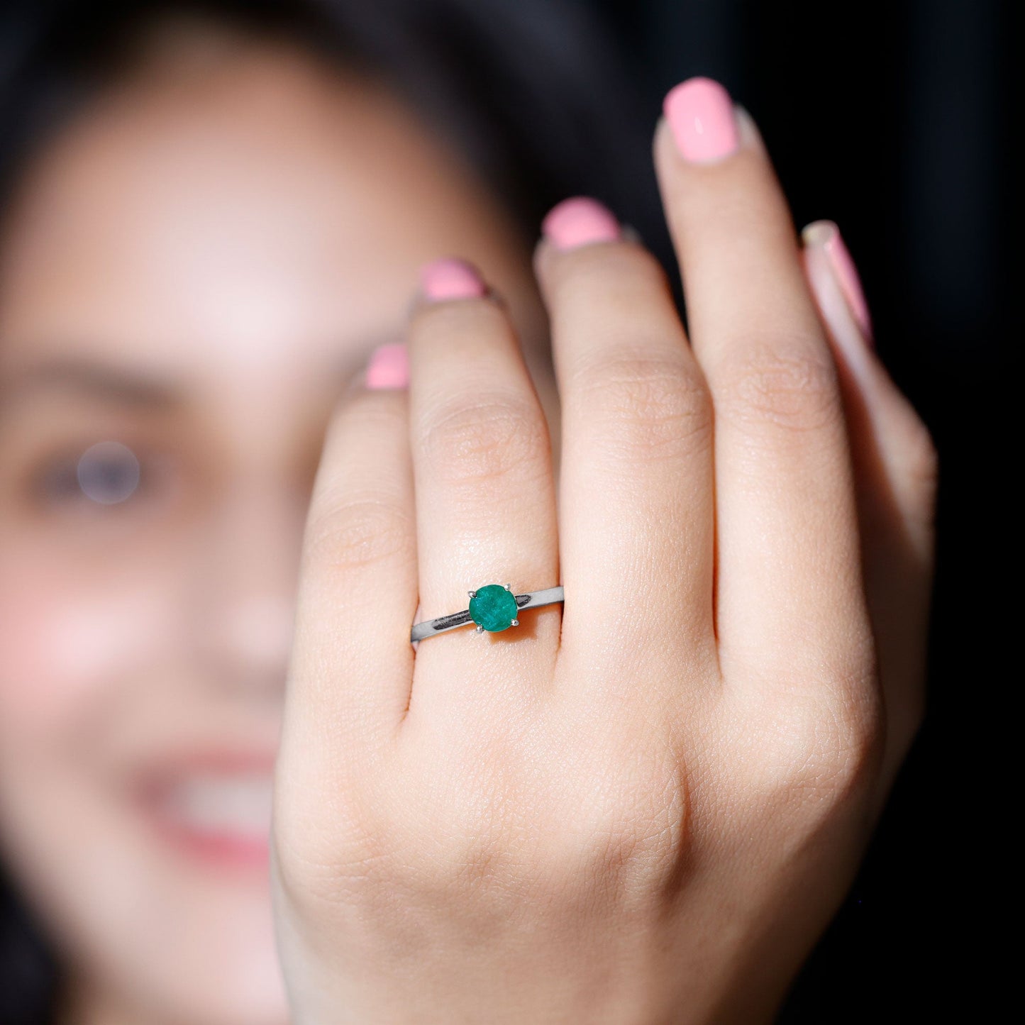 Round Shaped 0.4 Carat Emerald Solitaire Promise Ring for Her