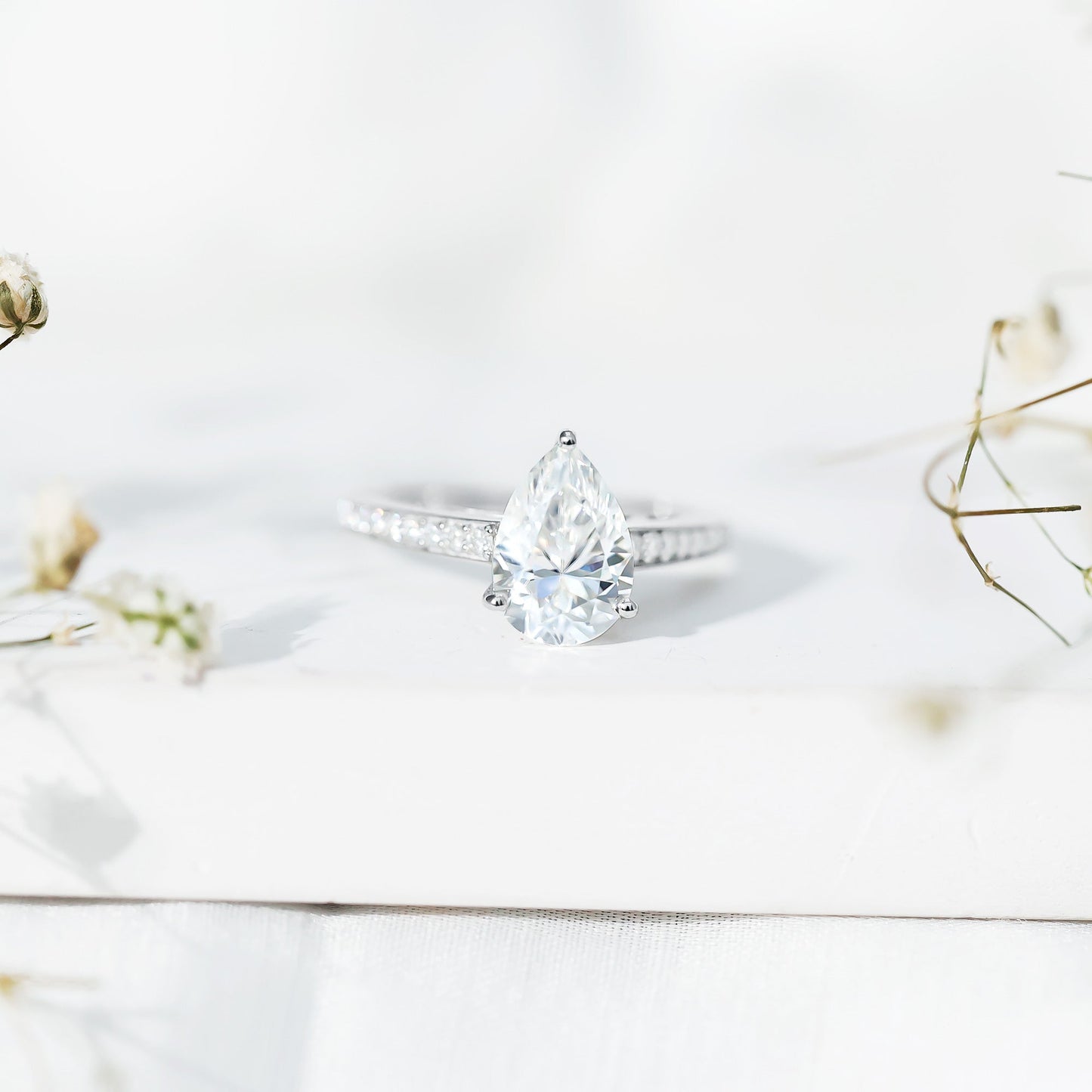 Classic Pear Cut Moissanite Solitaire Engagement Ring With Side Stones