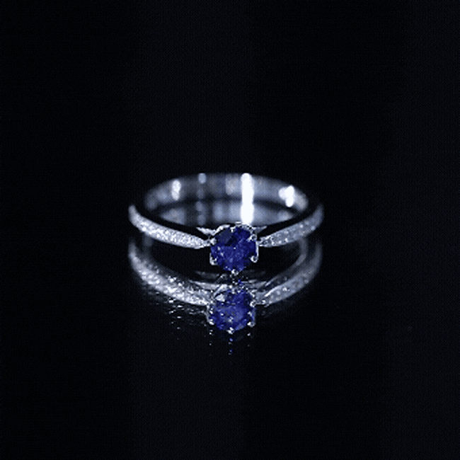 Natural 0.9 Carat Blue Sapphire Engagement Ring with Diamond