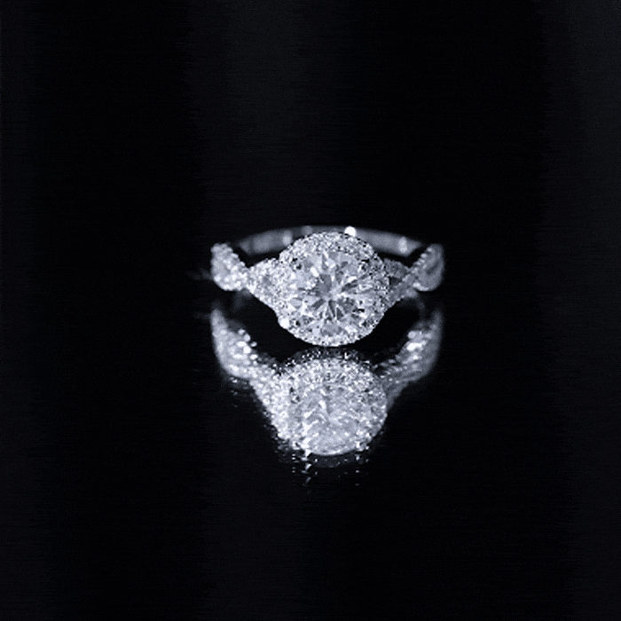2 CT Moissanite Crossover Engagement Ring with Halo