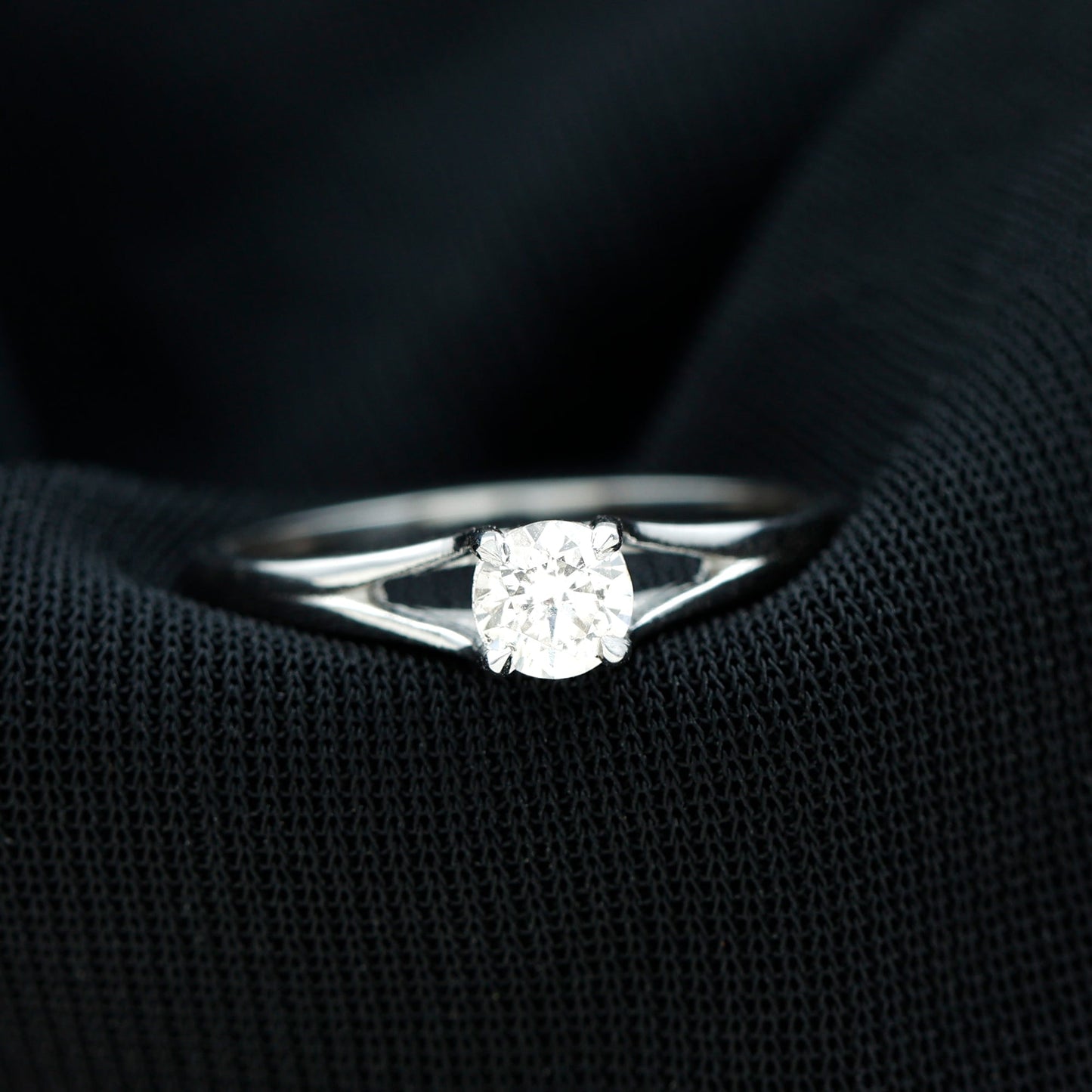 Certified Diamond Solitaire Ring in Claw Setting