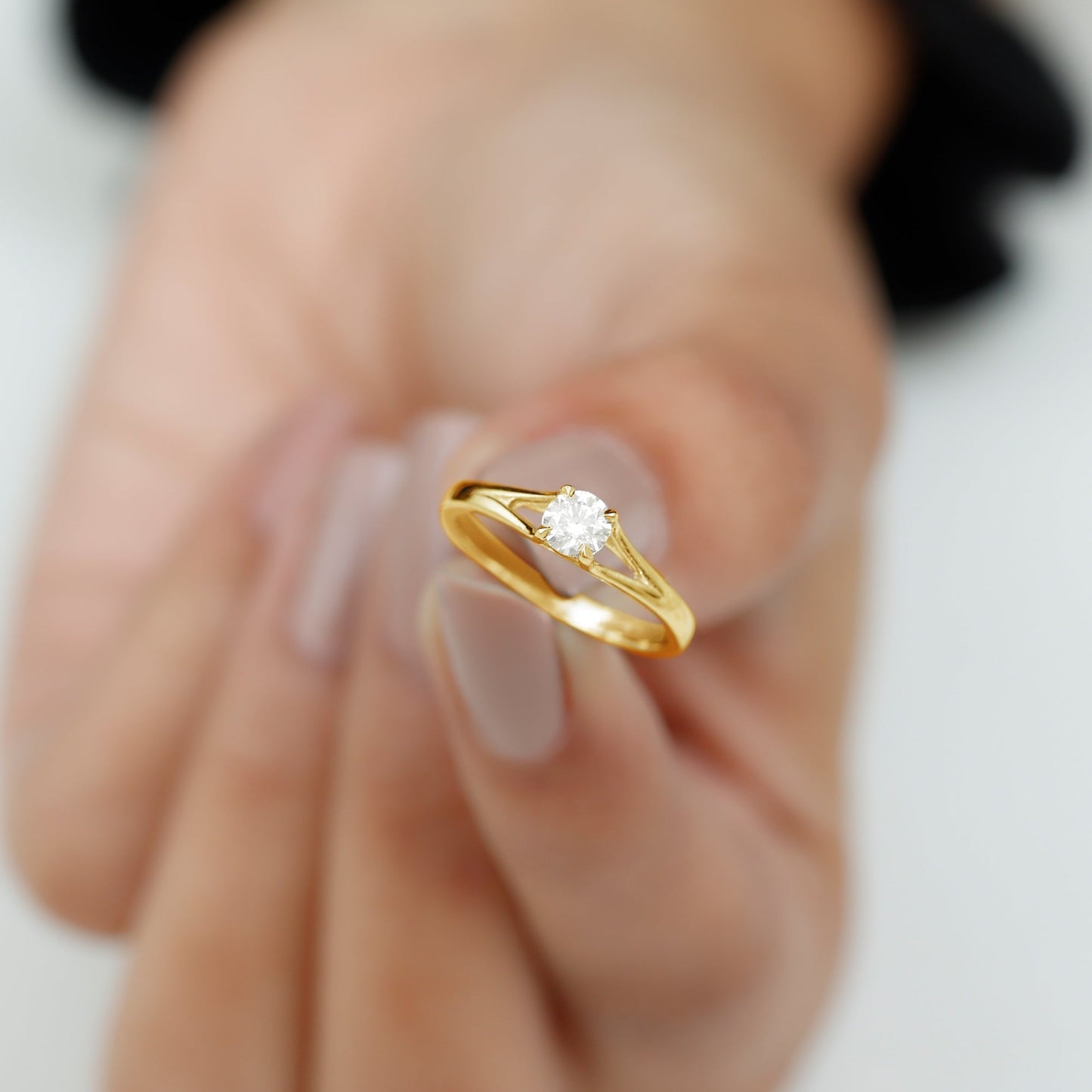 Certified Diamond Solitaire Ring in Claw Setting