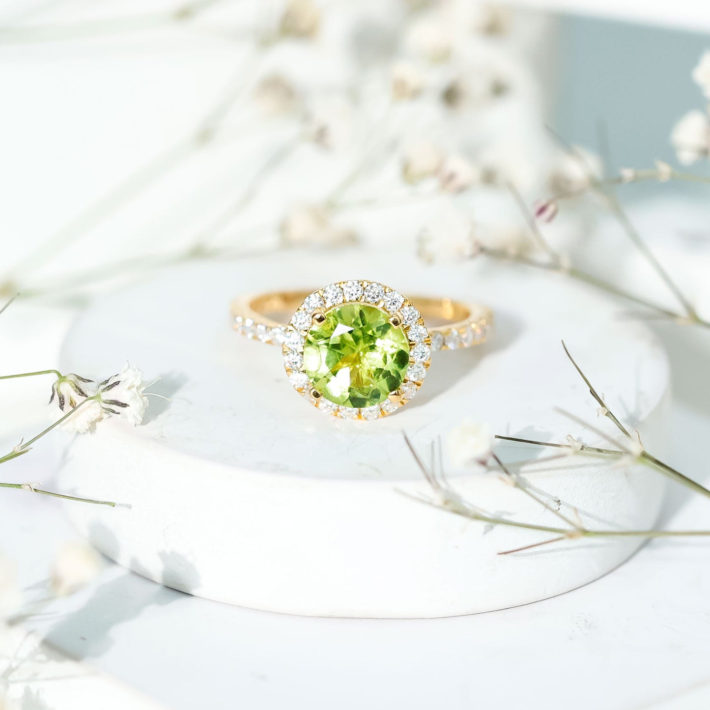 2 Carat Round Peridot Engagement Ring with Diamond Halo