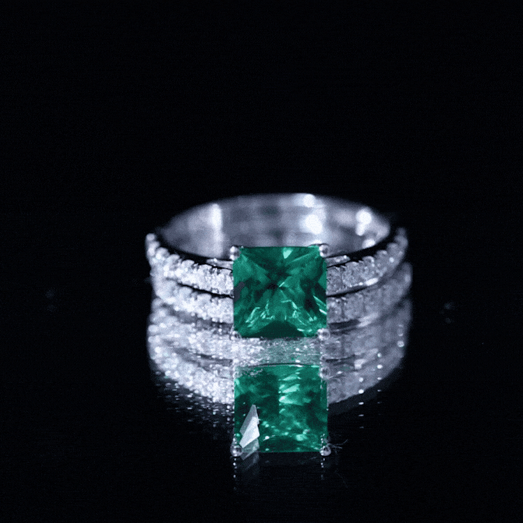 Lab Grown Emerald Princess Cut Engagement Ring with Wedding Band