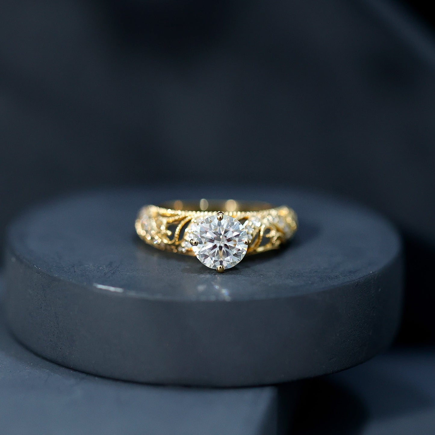 Round Cut Moissanite Vintage Engagement Ring With Diagonal Prongs