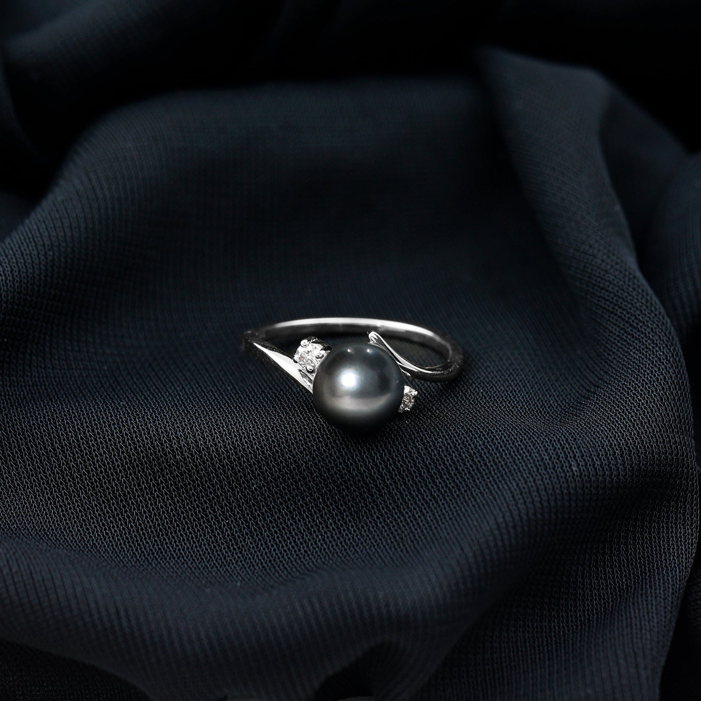 Natural Tahitian Black Pearl Diamond Vintage Engagement Ring