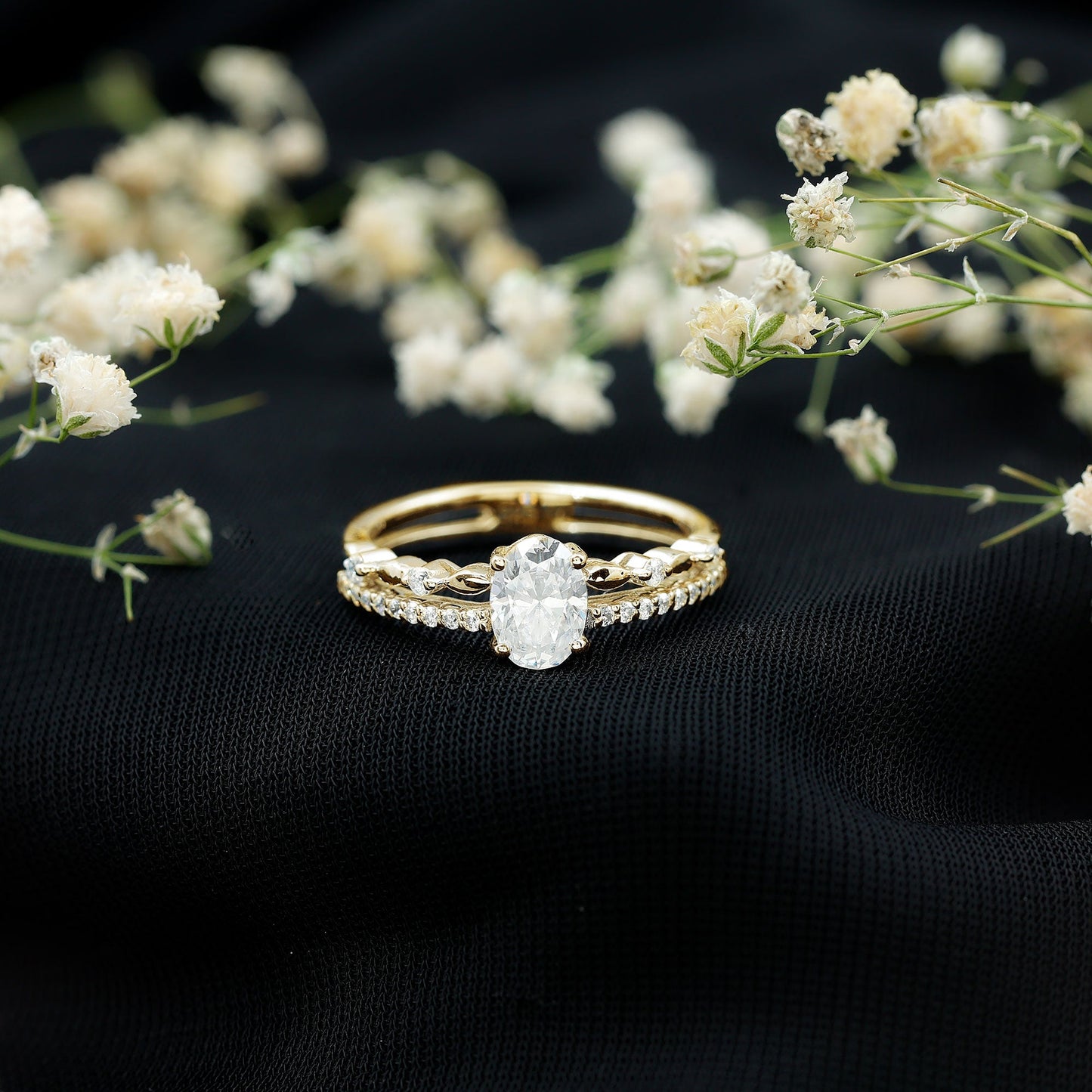 Oval Cut Moissanite Engagement Ring For Women