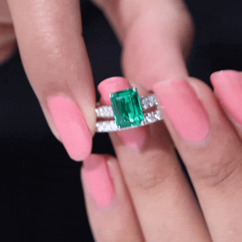 Lab Grown 1.6 Carat Emerald Cut Emerald Engagement Ring with Wedding Band